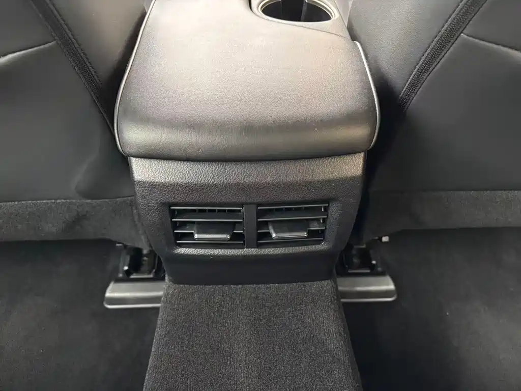 Lexus IS — миниатюра 15