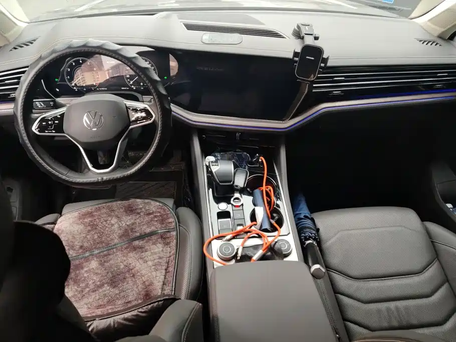 Volkswagen Touareg — миниатюра 12