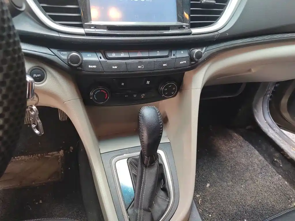Buick Excelle — миниатюра 6