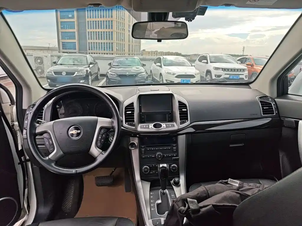 Chevrolet Captiva — миниатюра 10