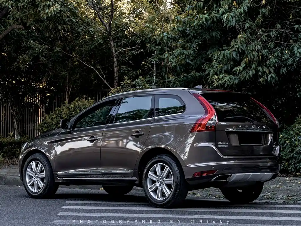 Volvo XC60 — миниатюра 11