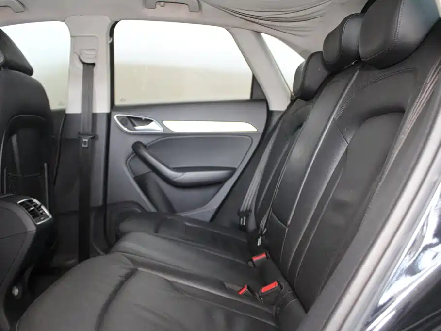 Audi Q3 (Import) — миниатюра 8