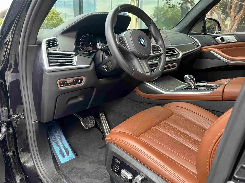 BMW X7 — миниатюра 2