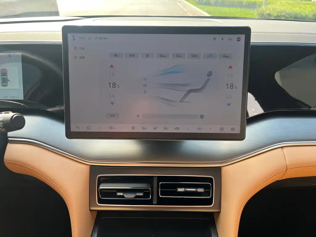 BYD L DM-i — миниатюра 7