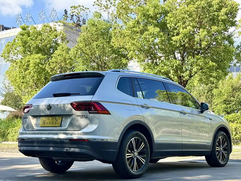 Volkswagen Tiguan L — миниатюра 15