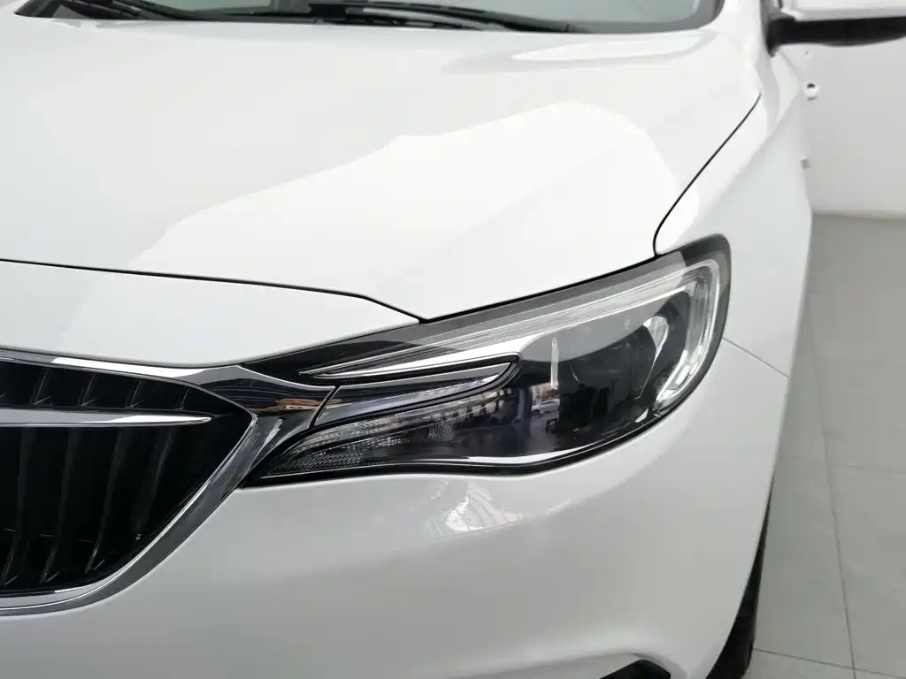 Buick Excelle — миниатюра 7