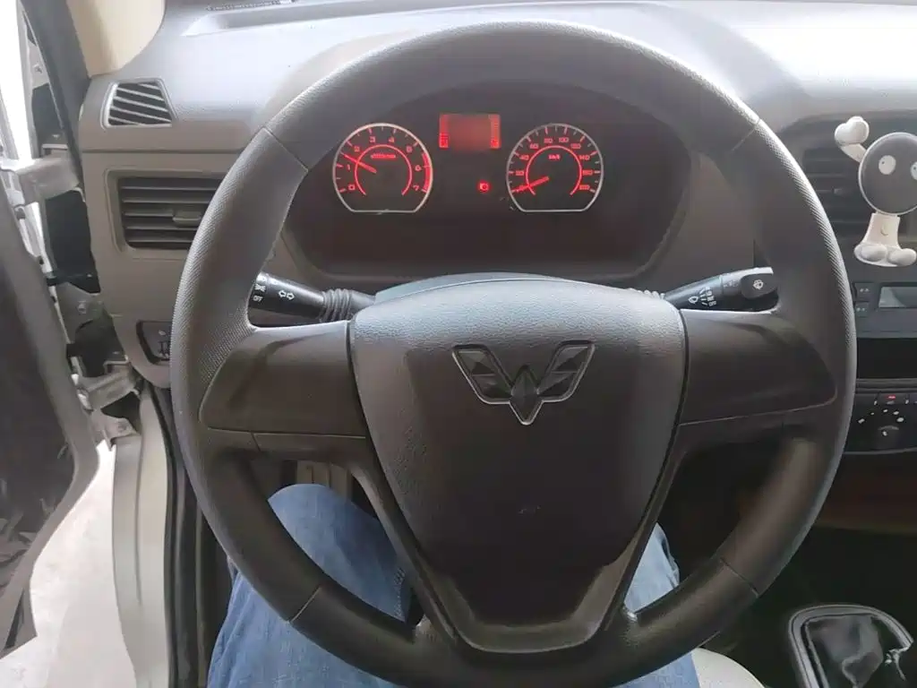 Wuling Rongguang S — миниатюра 11