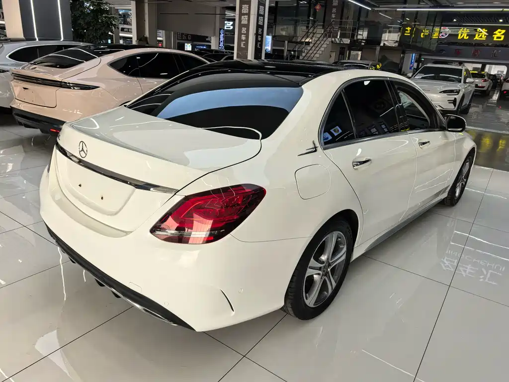 MERCEDES-BENZ C CLASS