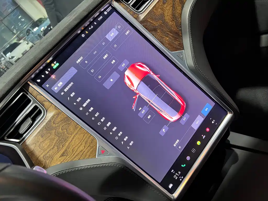 TESLA MODEL S