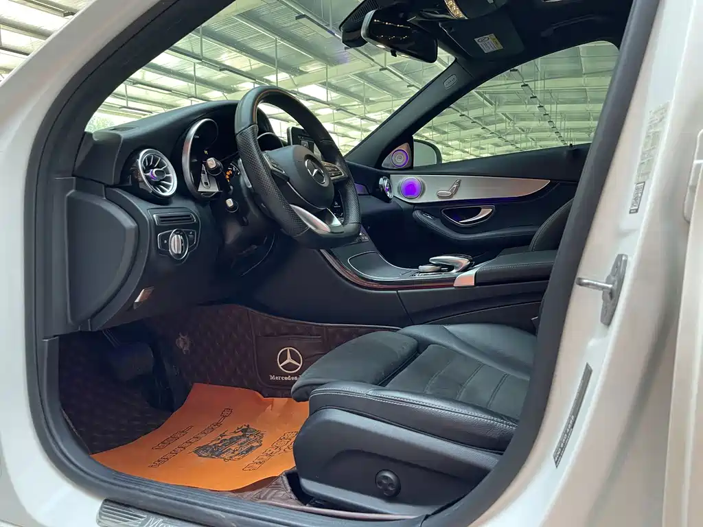 Mercedes-Benz C-Class — миниатюра 13