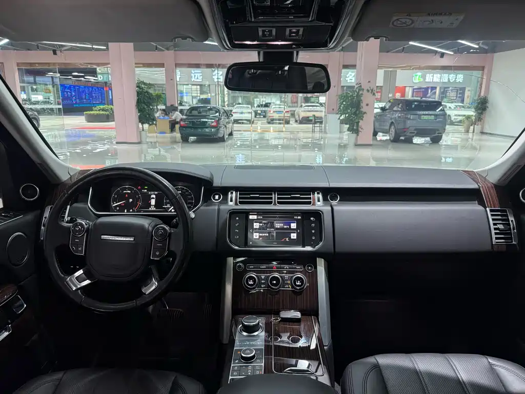Land Rover Range Rover 2016 3.0 SC V6 Vogue SE Long Wheelbase