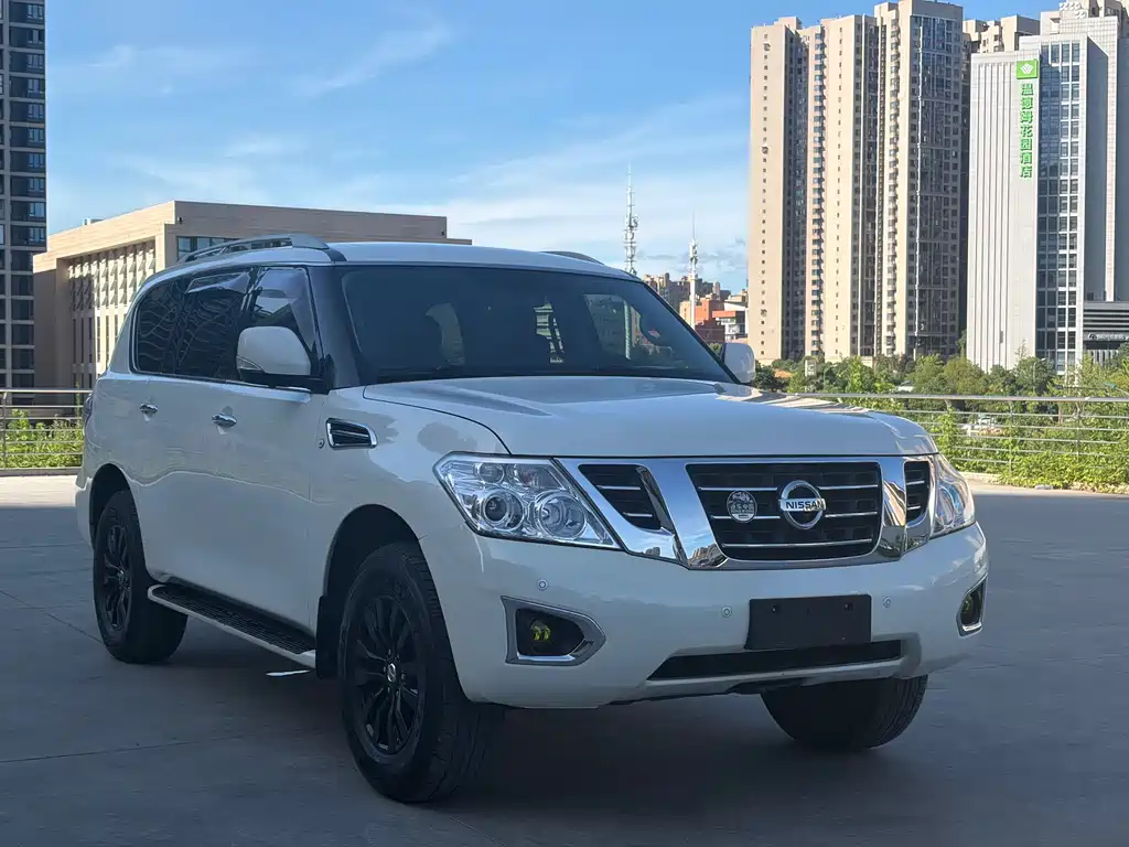 Nissan Patrol — миниатюра 3
