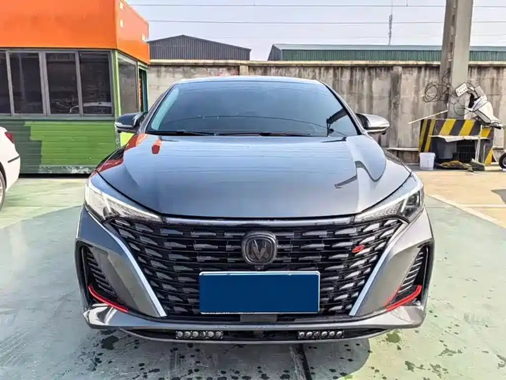 Changan Eado — миниатюра 2