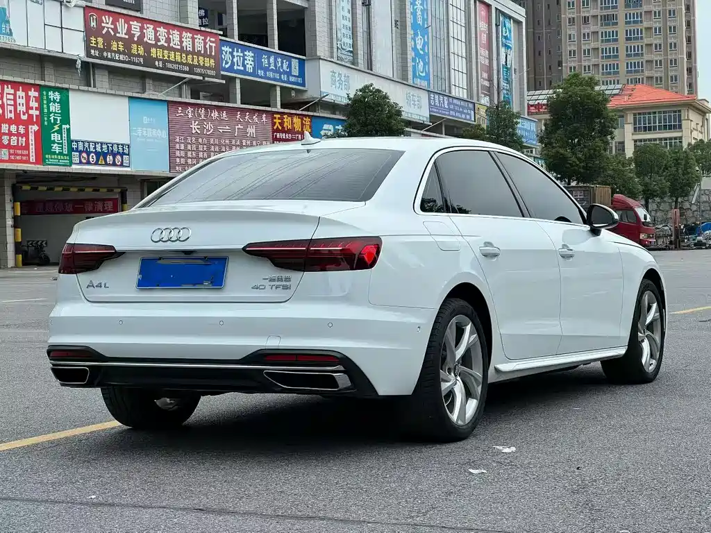 Audi A4L — миниатюра 9