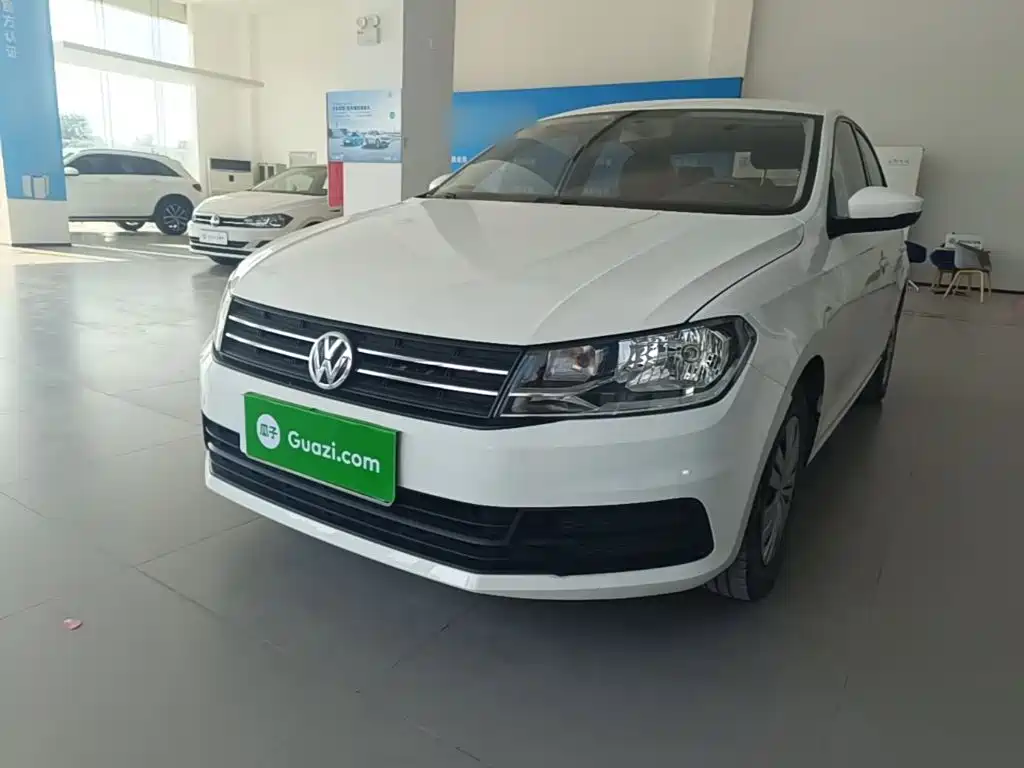 Volkswagen Santana — миниатюра 2