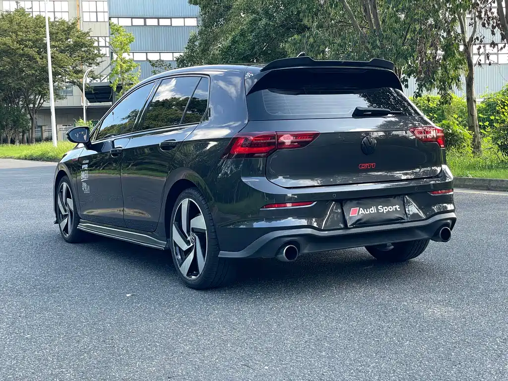 Volkswagen Golf GTI — миниатюра 4