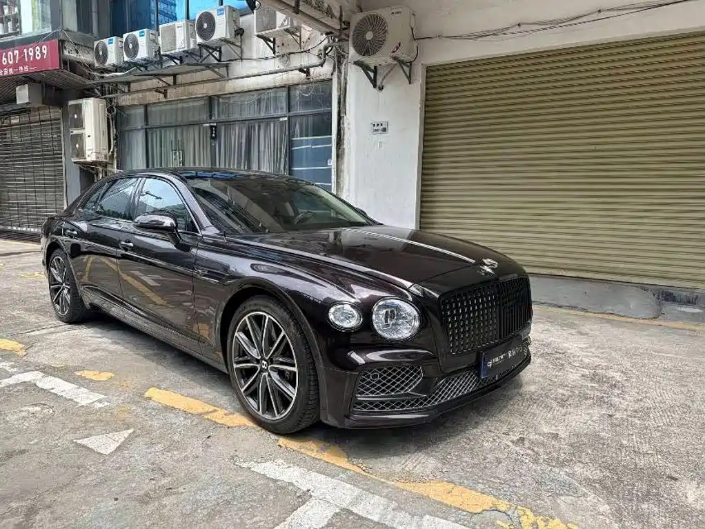 Bentley Flying Spur — миниатюра 3