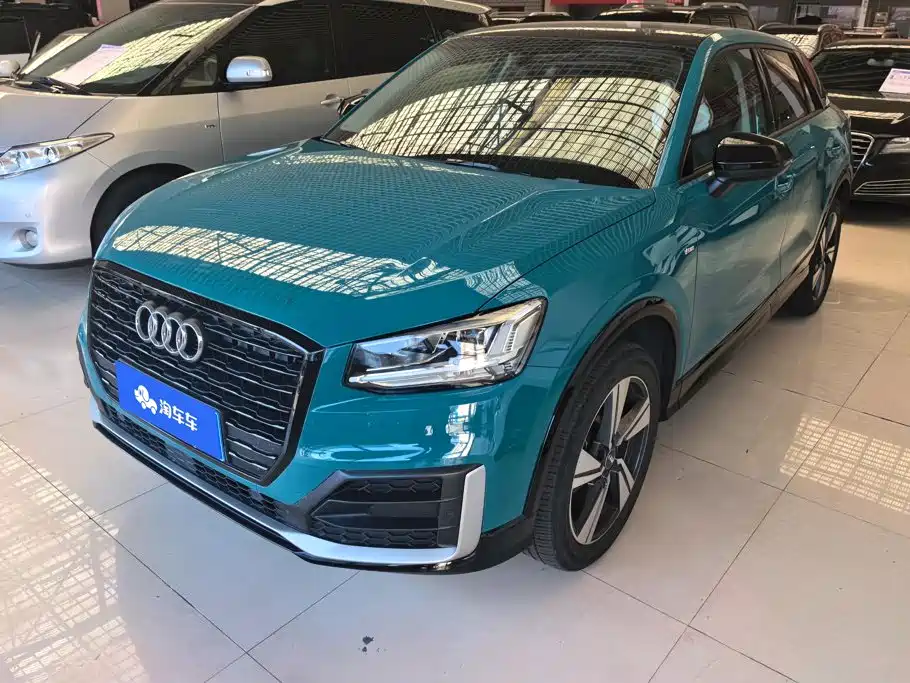 Audi Q2L