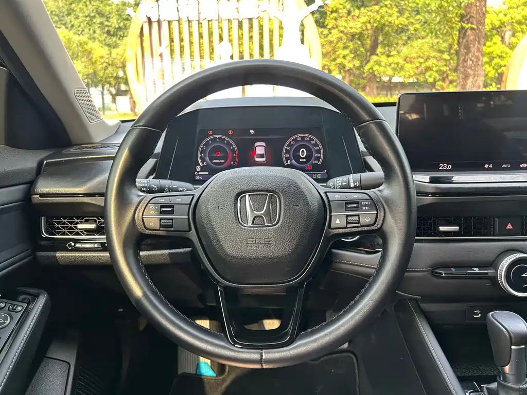 Honda Inspire — миниатюра 8