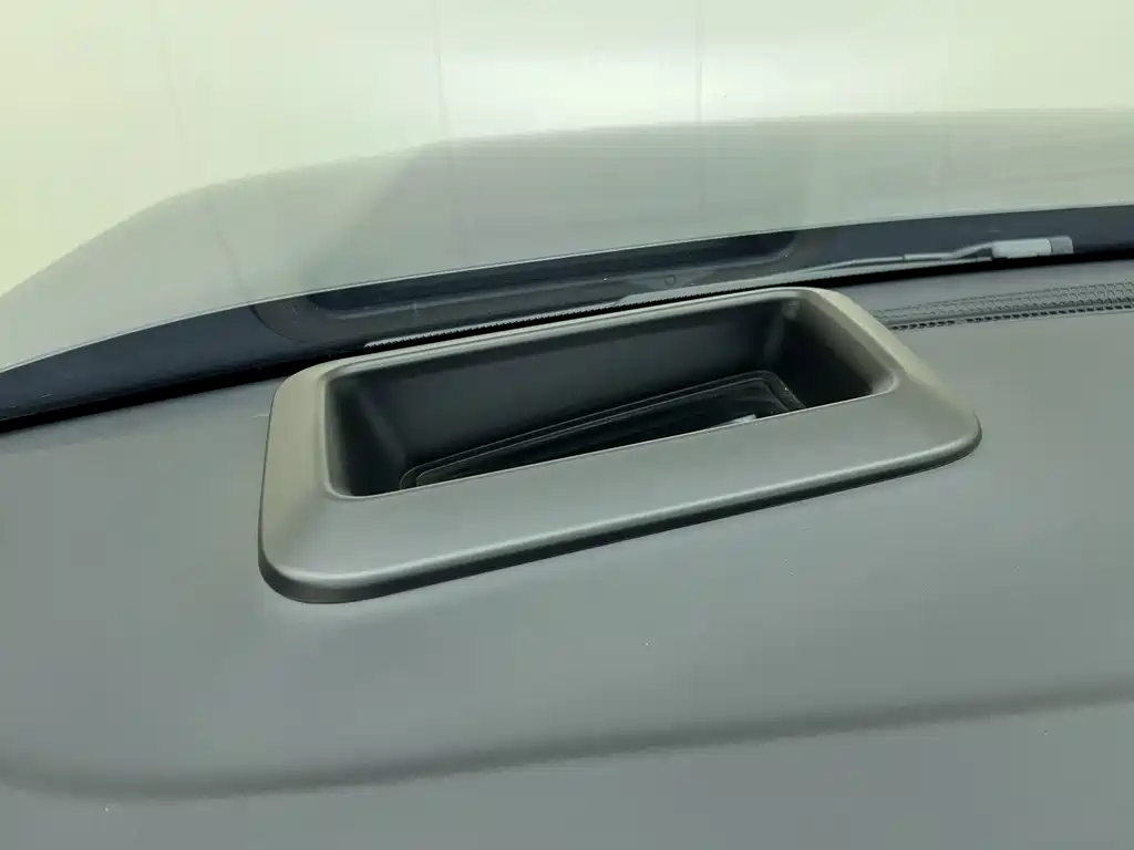 Li Auto Li L8 — миниатюра 15