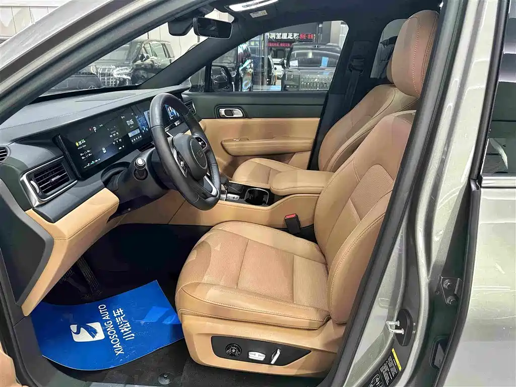 Li Auto Li ONE — миниатюра 12