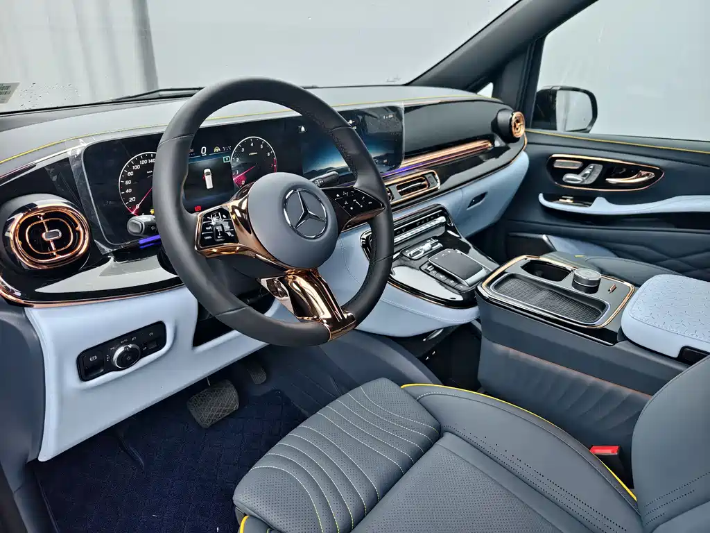 Mercedes-Benz V-Class V 2024 V 300 L Luxury