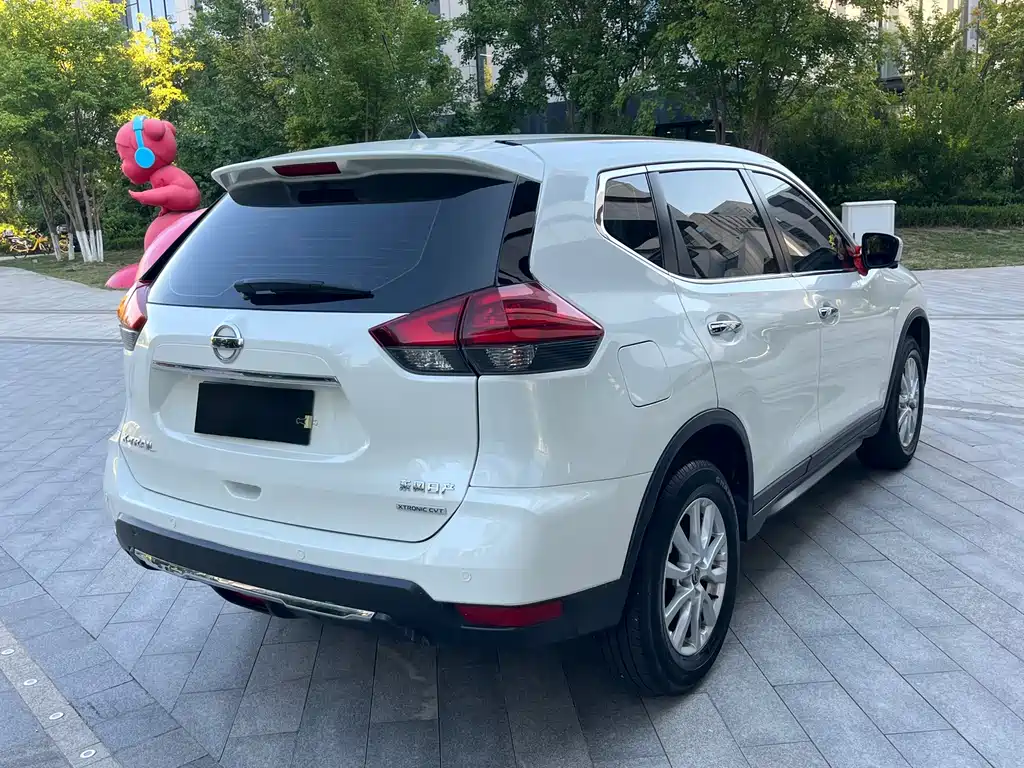 Nissan X-Trail — миниатюра 4