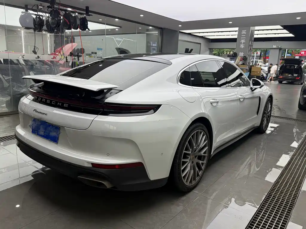 Porsche Panamera — миниатюра 10