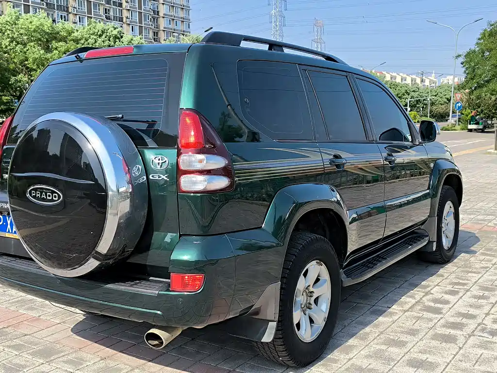 Toyota Land Cruiser Prado 2005 4.0L AT GX Luxury