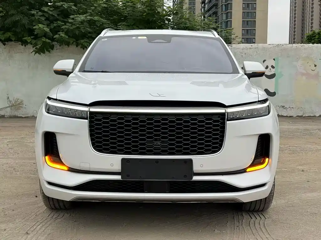 Li Auto Li ONE — миниатюра 2