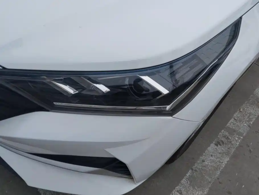 Hyundai Verna — миниатюра 5