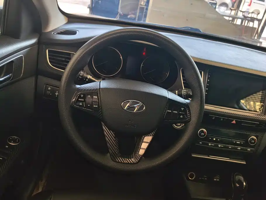 Hyundai Mistra — миниатюра 15