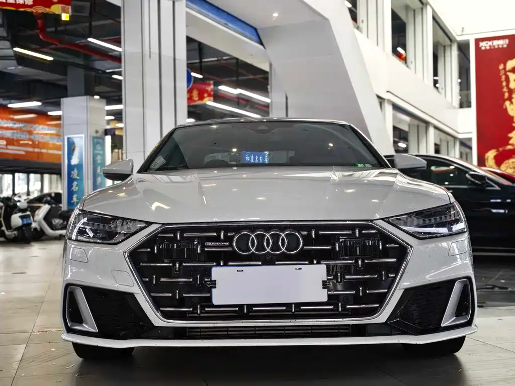 Audi A7L 2024