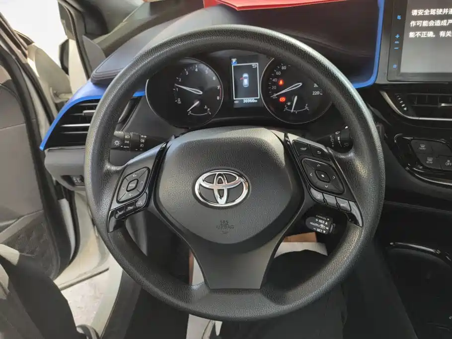 Toyota C-HR — миниатюра 15