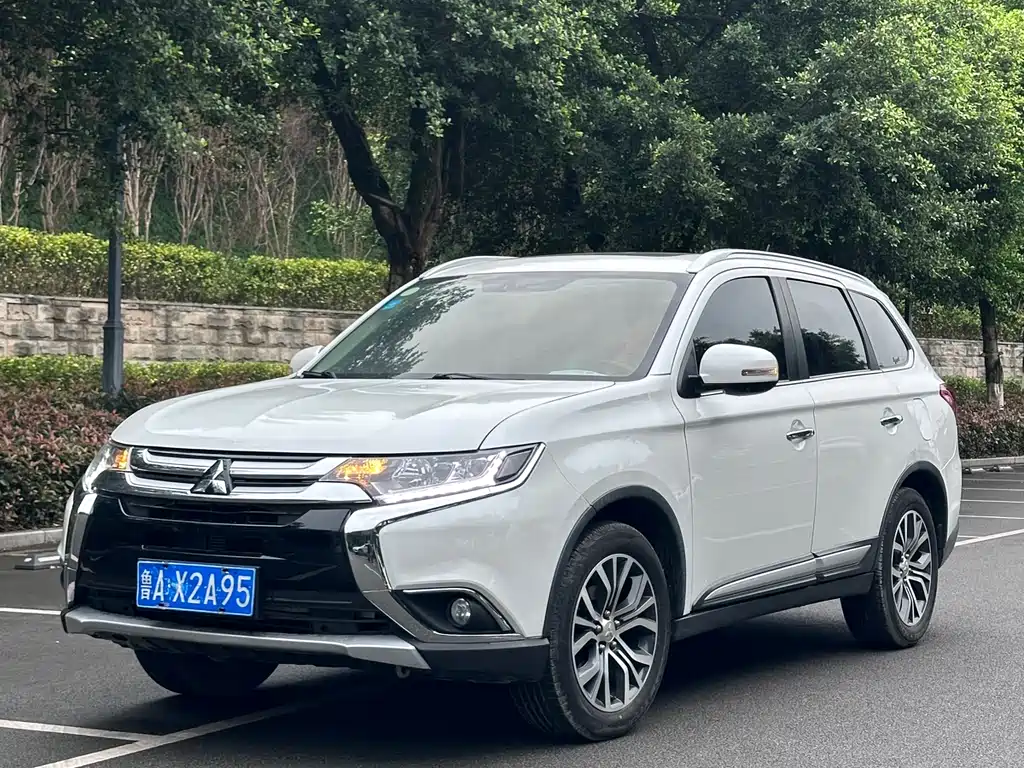 Mitsubishi Outlander 2017