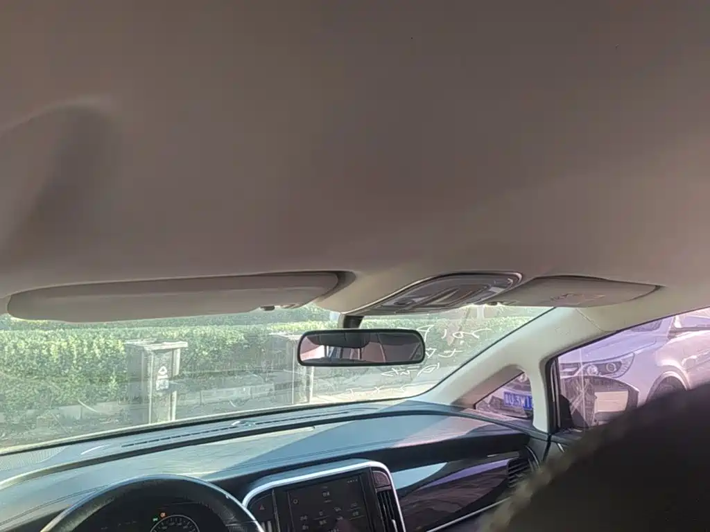 BYD MAX — миниатюра 18