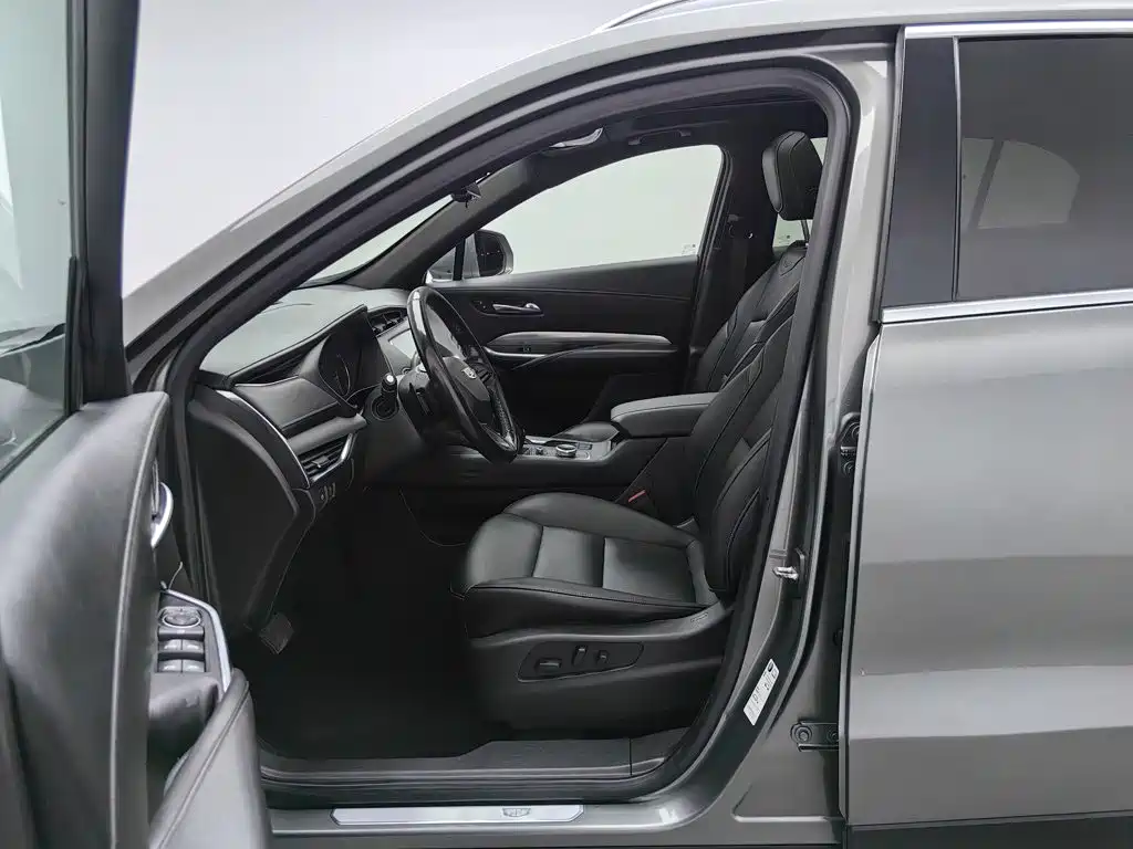 Cadillac XT4 — миниатюра 10