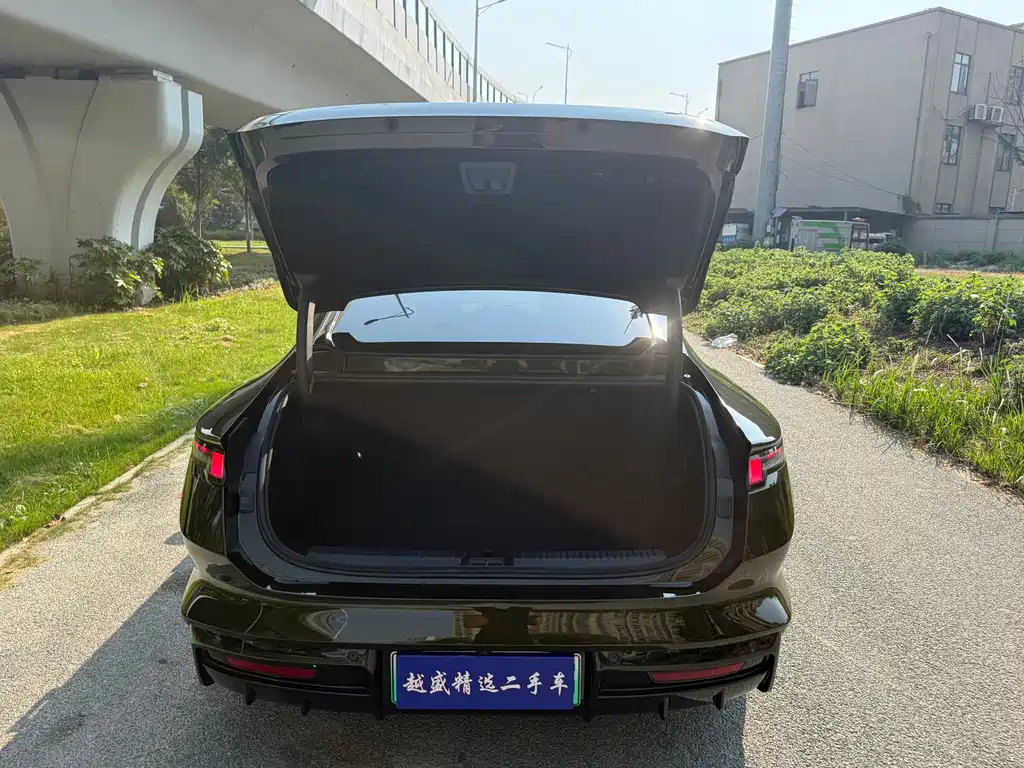 Lynk & Co 10 — миниатюра 23
