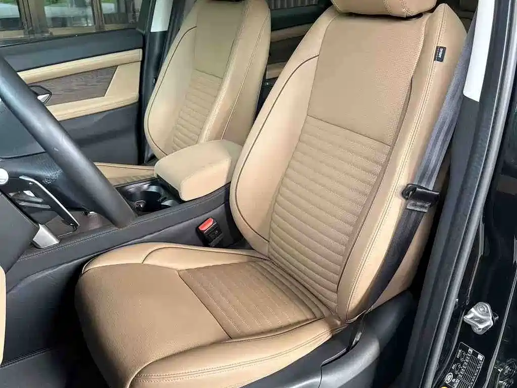 Land Rover Discovery Sport — миниатюра 2