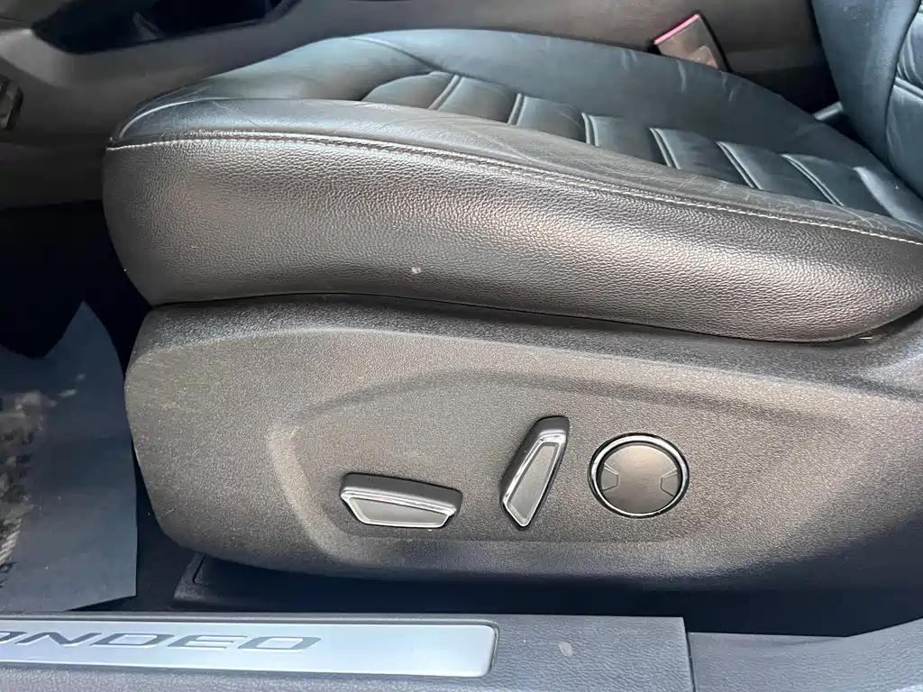 Ford Mondeo — миниатюра 11