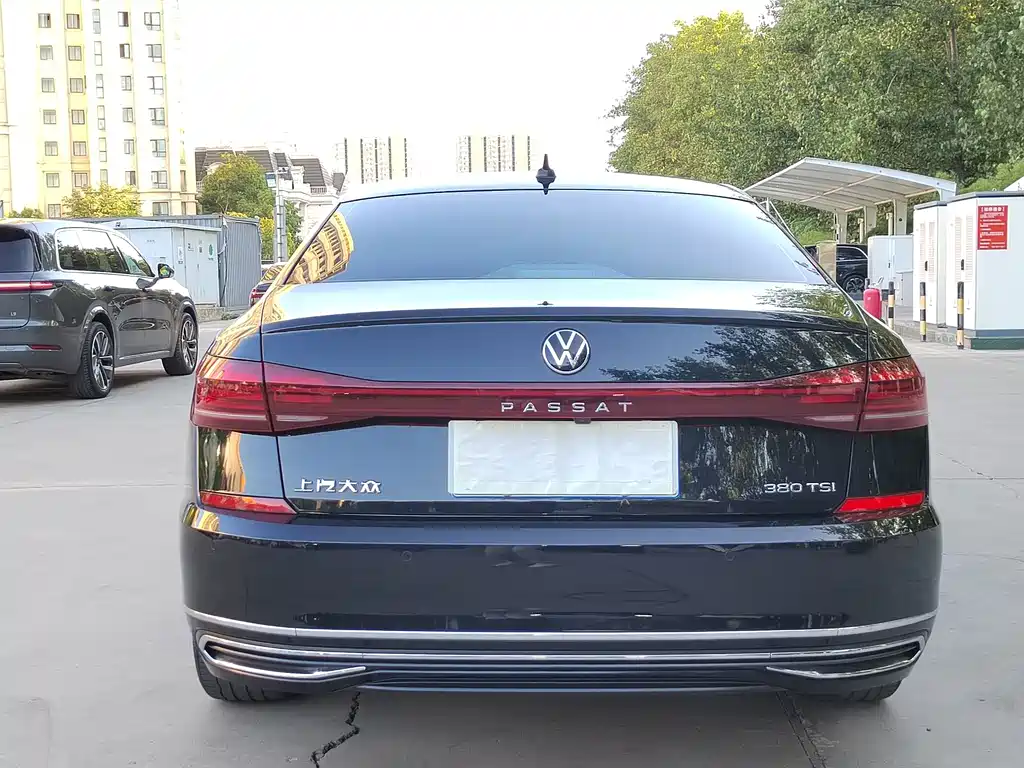 Volkswagen Passat — миниатюра 5
