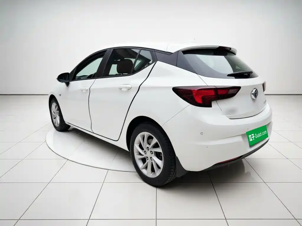 Buick Verano — миниатюра 4