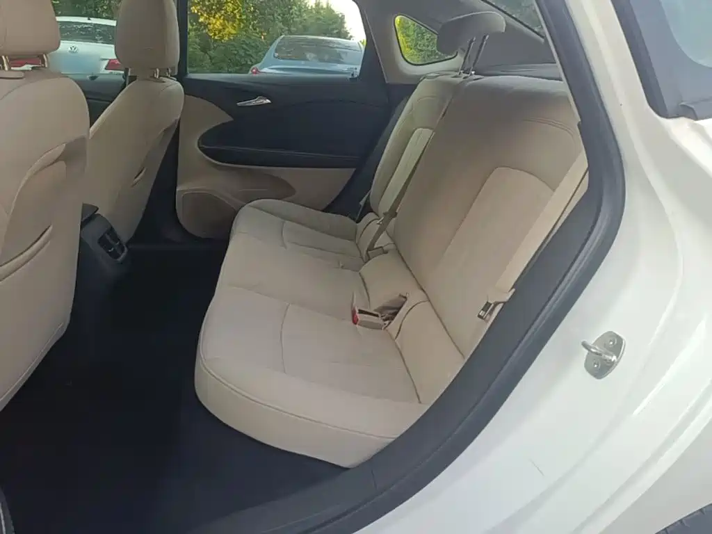 Buick Verano — миниатюра 17