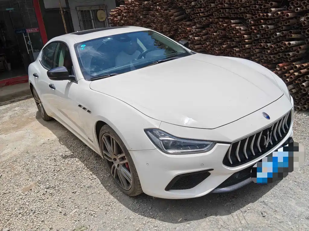 Maserati Ghibli — миниатюра 3