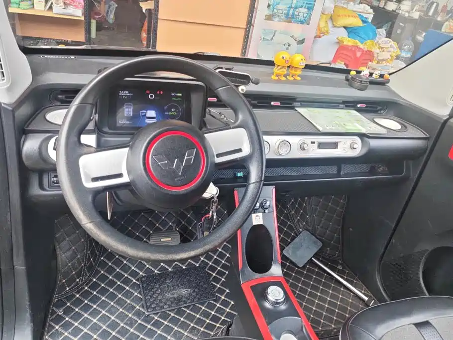 Wuling MINIEV — миниатюра 12