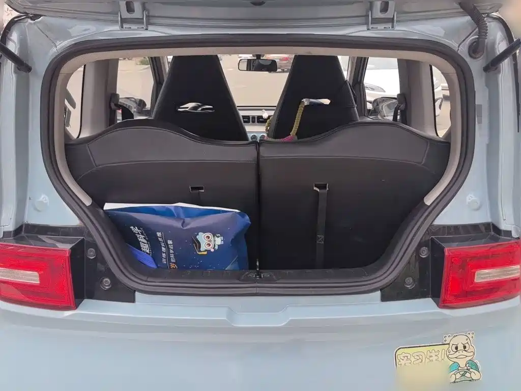 Wuling MINIEV — миниатюра 20