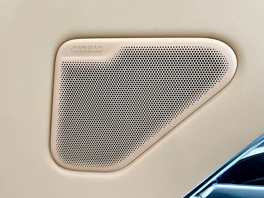Land Rover Range Rover — миниатюра 20