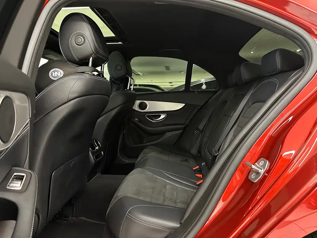 Mercedes-Benz C-Class — миниатюра 11