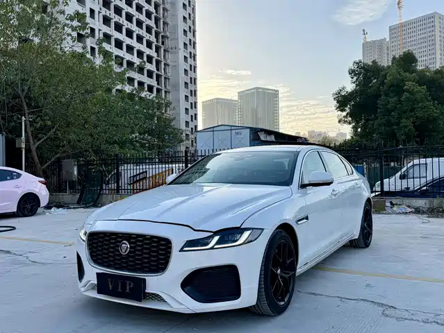 JAGUAR XFL