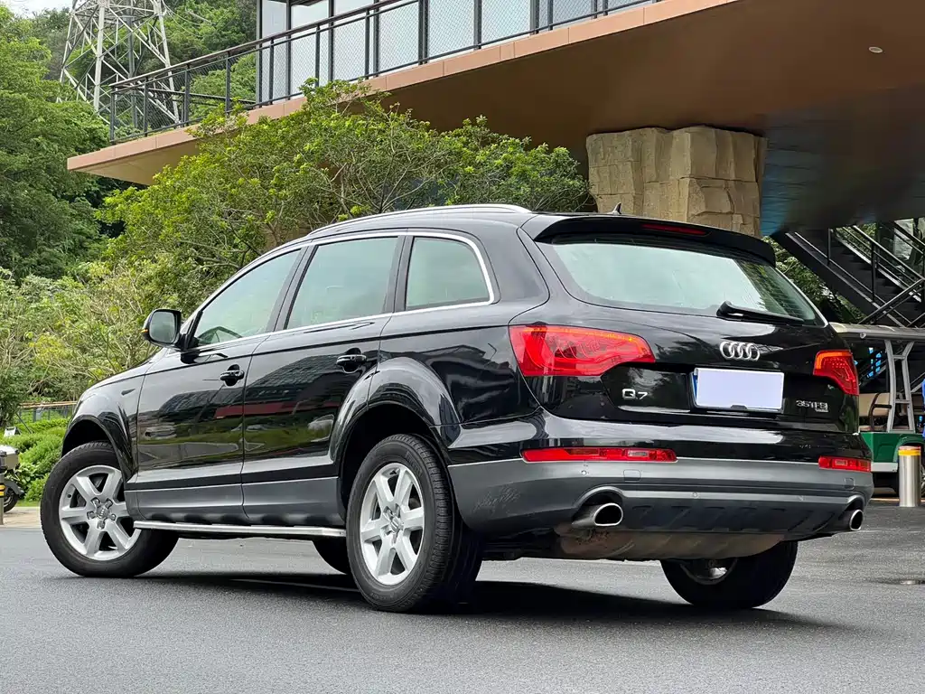 Audi Q7 — миниатюра 23